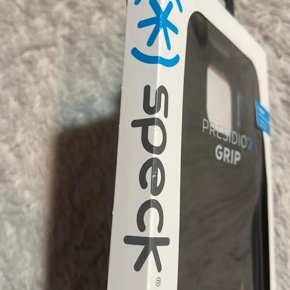 Speck iPhone 12 Pro Max case